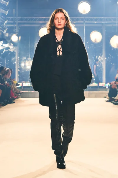 Look 47